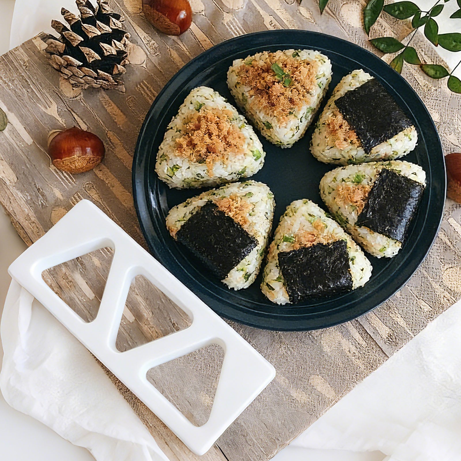 Triangle Onigiri Mold Rice Ball Press – Japanese Onigiri Maker with 3 or 5 Cavities, BPA-Free Food Grade Plastic, Easy Release Musubi Mold for Bento & Meal Prep (Medium–5-Cavity)